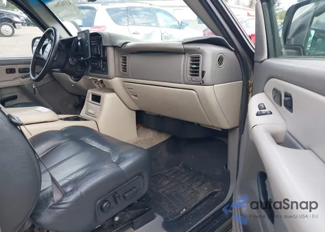 2000 GMC Yukon Xl 2500 Sle/Slt из США, поврежденный, VIN 3GKGK26U7YG190213